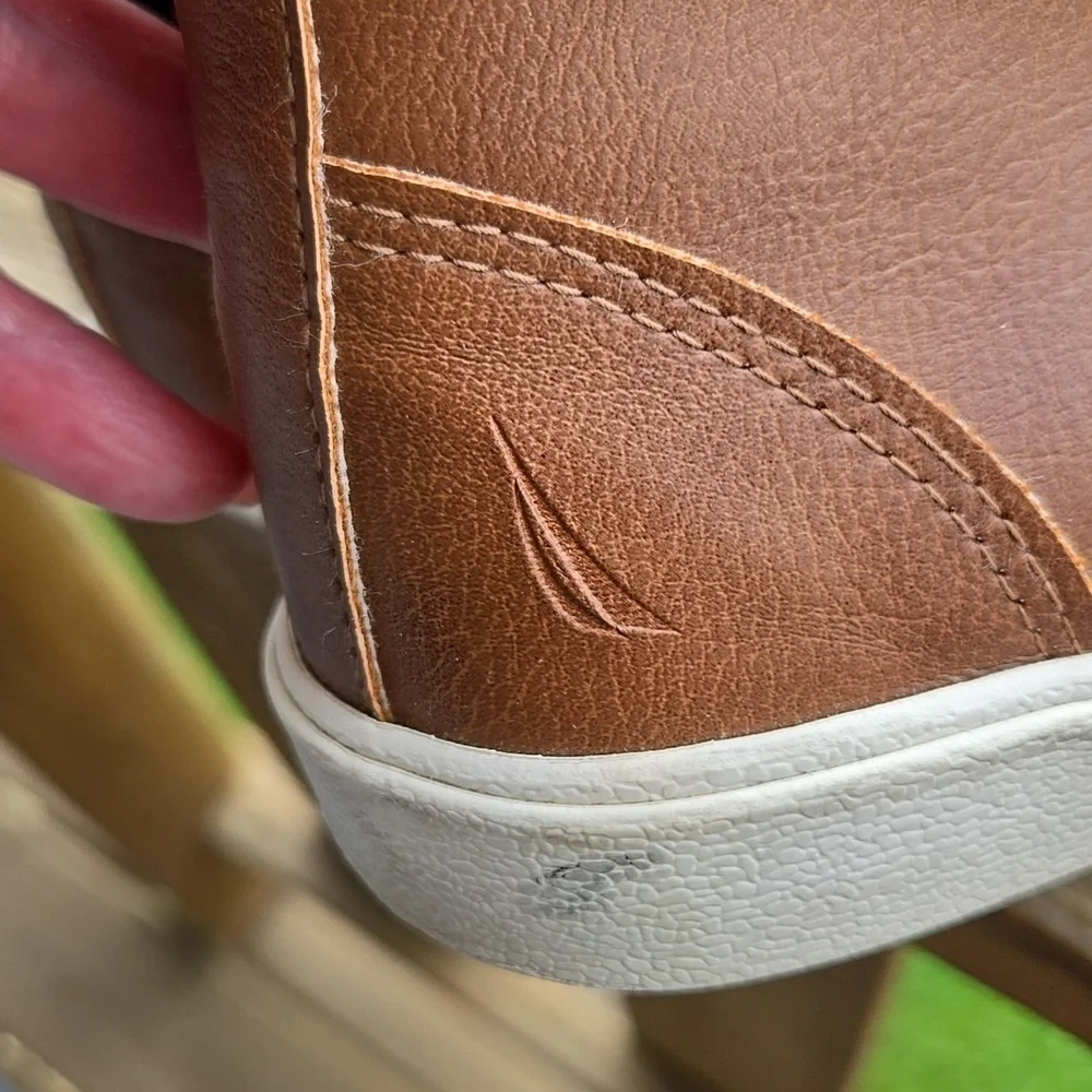 NAUTICA Mens Youth Sz 4 Brown Faux Leather Breakwater Ankle Chukka Lace Up UC